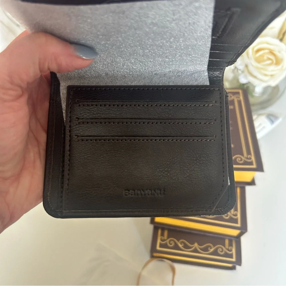 Banyanu genuine leather RFID blocking bifold men’s wallet